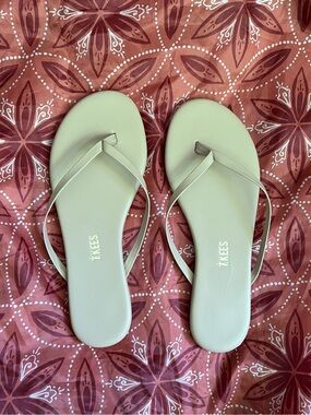 TKEES Beige Nude Minimalist Flip Flop Sandals